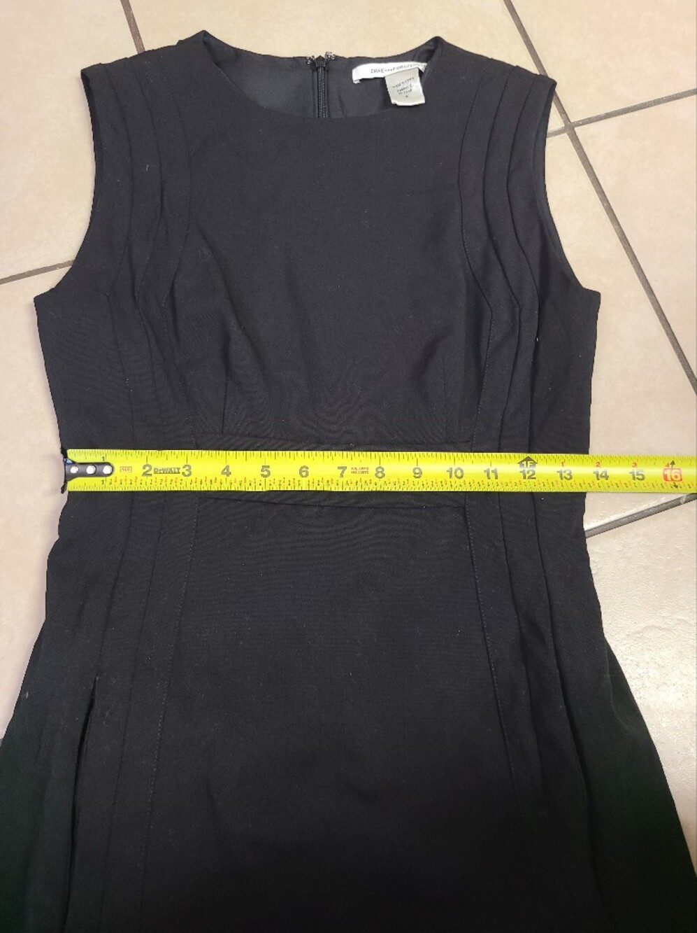 Diane Von Furstenberg Sleeveless Black Sheath Dress with Tailored Seams - Picture 5 of 11